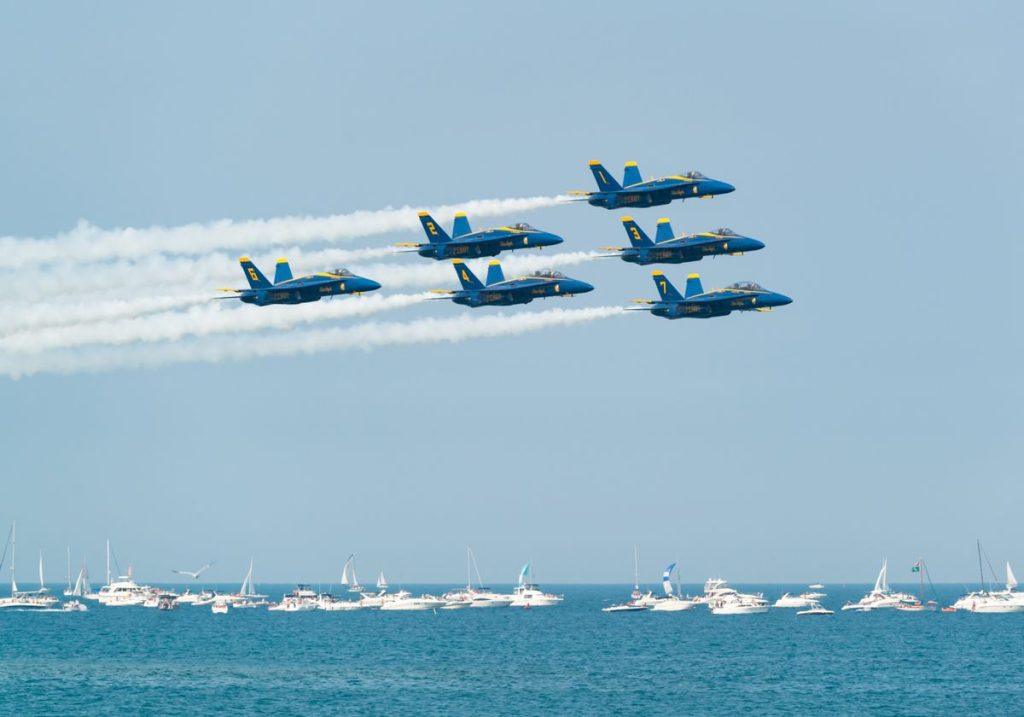 Air and Water Show Chicago Boat Rental 5